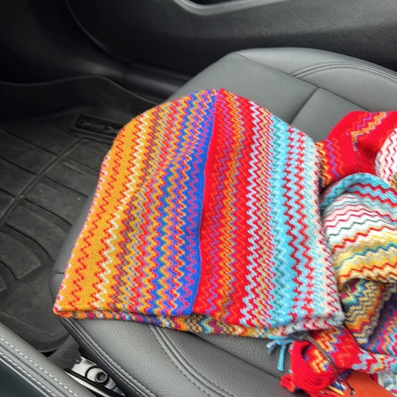 Missoni 🧣 scarf and hat set NWT - Picture 2 of 4